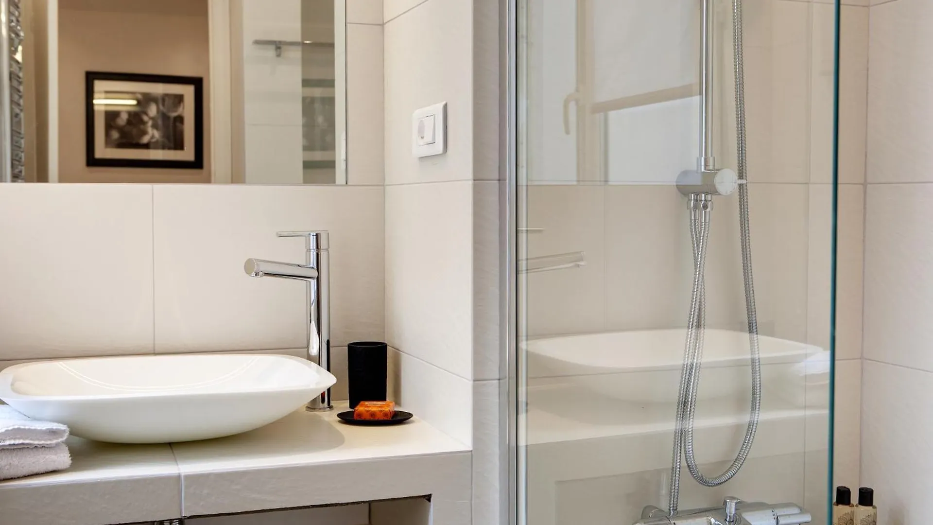 Paris Central Sevigne Residence 0*,